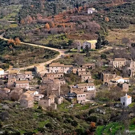 度假居 'perithyron', Konstantina's House, Old Perithia - An Authentic Stone Retreat In Corfu's Historic Village