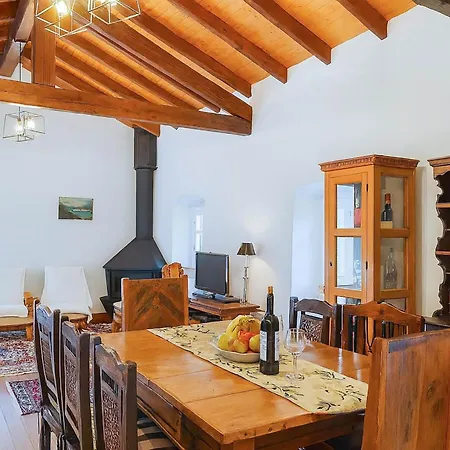 'perithyron', Konstantina's House, Old Perithia - An Authentic Stone Retreat In Corfu's Historic Village * Ypsilas
