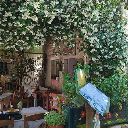 'perithyron', Konstantina's House, Old Perithia - An Authentic Stone Retreat In Corfu's Historic Village