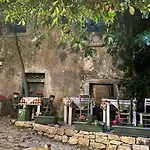'perithyron', Konstantina's House, Old Perithia - An Authentic Stone Retreat In Corfu's Historic Village Ypsilas