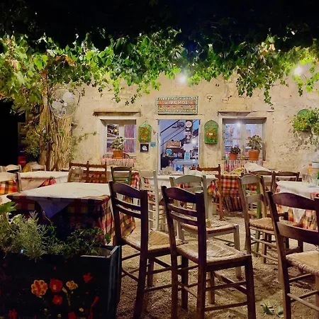 بيت للعطل 'perithyron', Konstantina's House, Old Perithia - An Authentic Stone Retreat In Corfu's Historic Village Ypsilas