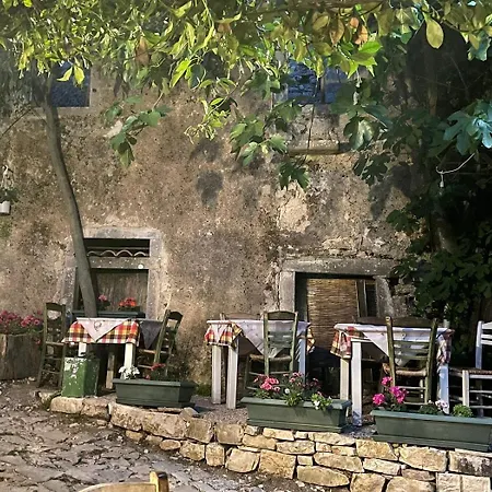'perithyron', Konstantina's House, Old Perithia - An Authentic Stone Retreat In Corfu's Historic Village Ypsilás