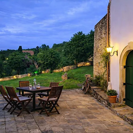 'perithyron', Konstantina's House, Old Perithia - An Authentic Stone Retreat In Corfu's Historic Village *