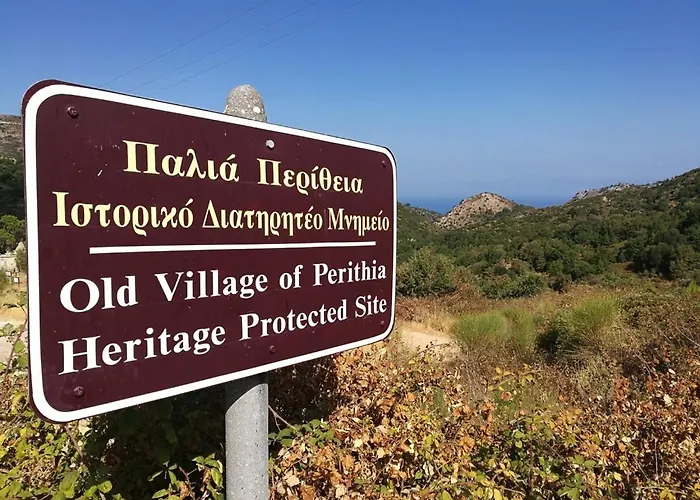 Сasa de vacaciones 'perithyron', Konstantina's House, Old Perithia - An Authentic Stone Retreat In Corfu's Historic Village